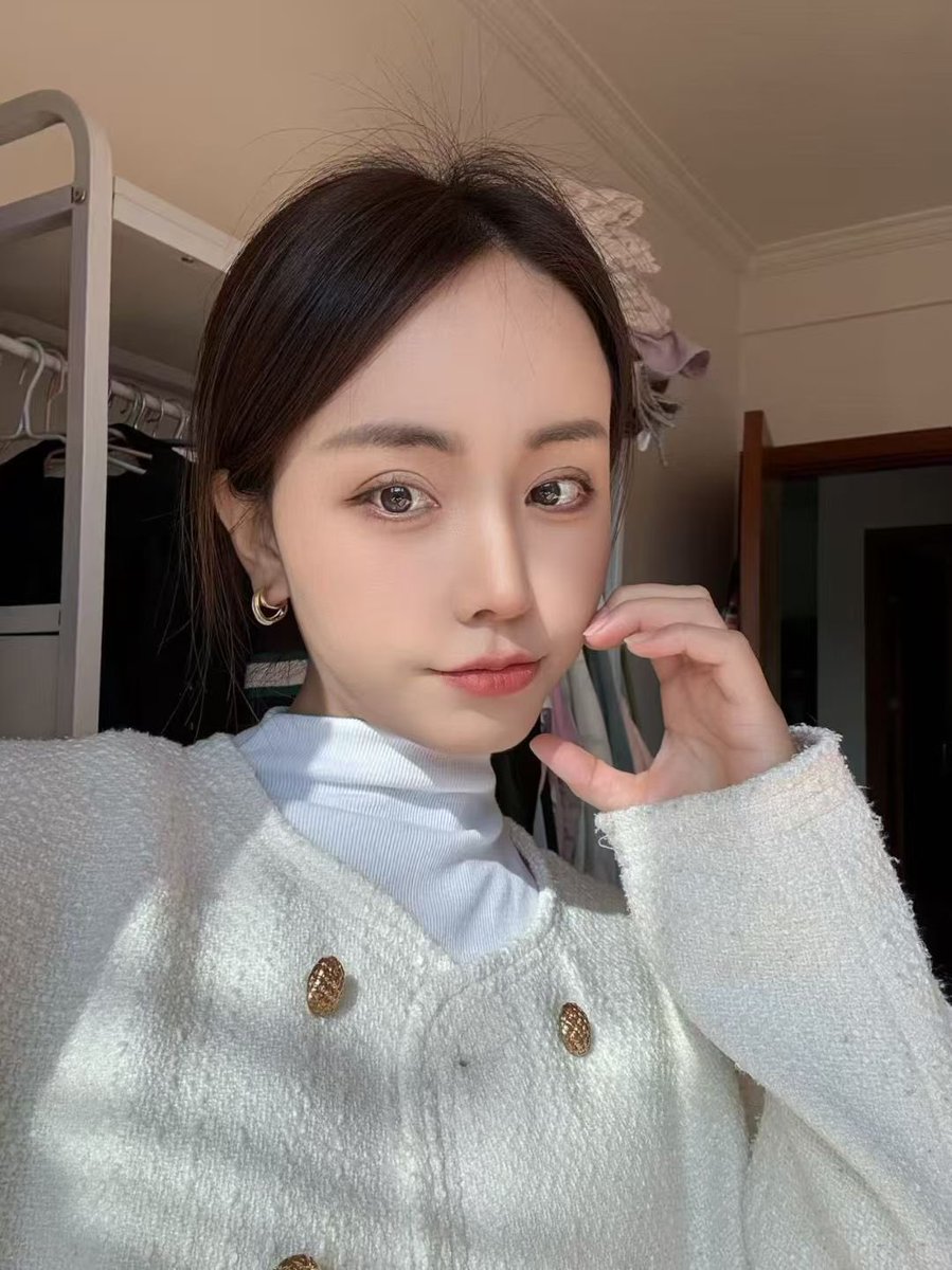 kankan974799's tweet photo. 人照无差 就是个子小了点 最近都在 https://t.co/gsanFL2MrL
