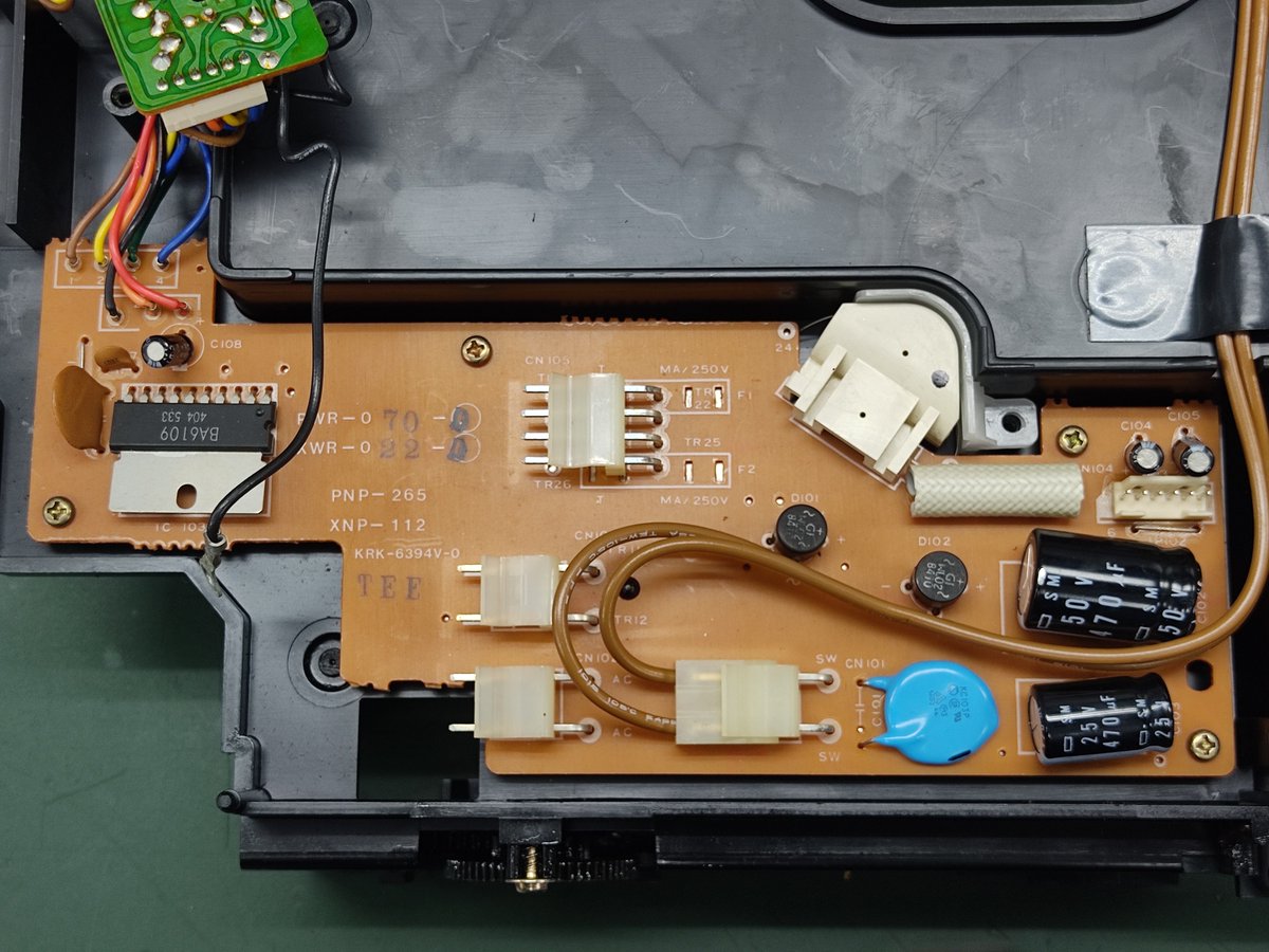 PIONEER PL-88F 修理記録 #3 電源基板の部品交換が完了。 丸型の整流