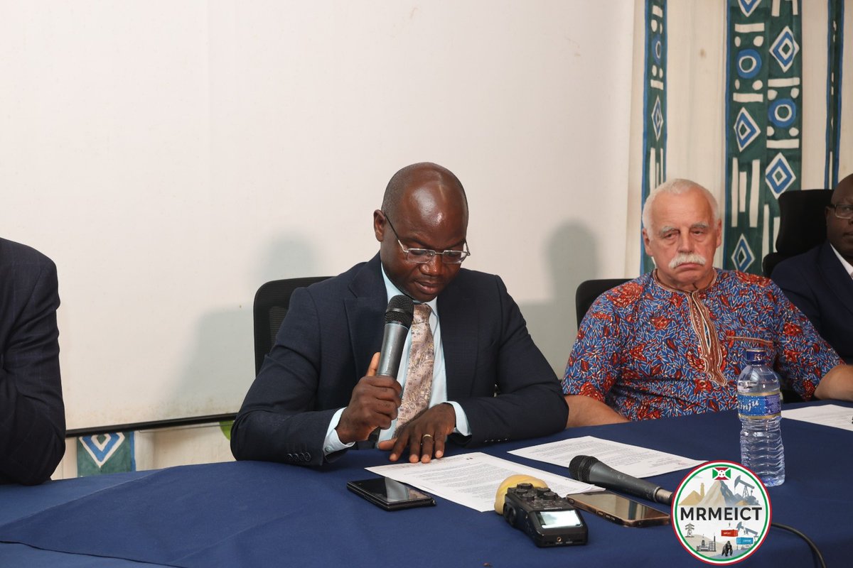 mrmeict's tweet photo. Ce lundi 06 juillet,le #MRMEICT et #IGP #INR ont lancé officiellement une formation d'une semaine sur les #risquesgéologiques et la #gestionenvironnementale des mines. Organisée dans le cadre du projet #PanAfGeo+(WP-4),elle réunit 26 participants originaires de 12 pays africains. https://t.co/mAXpSa9X6Y