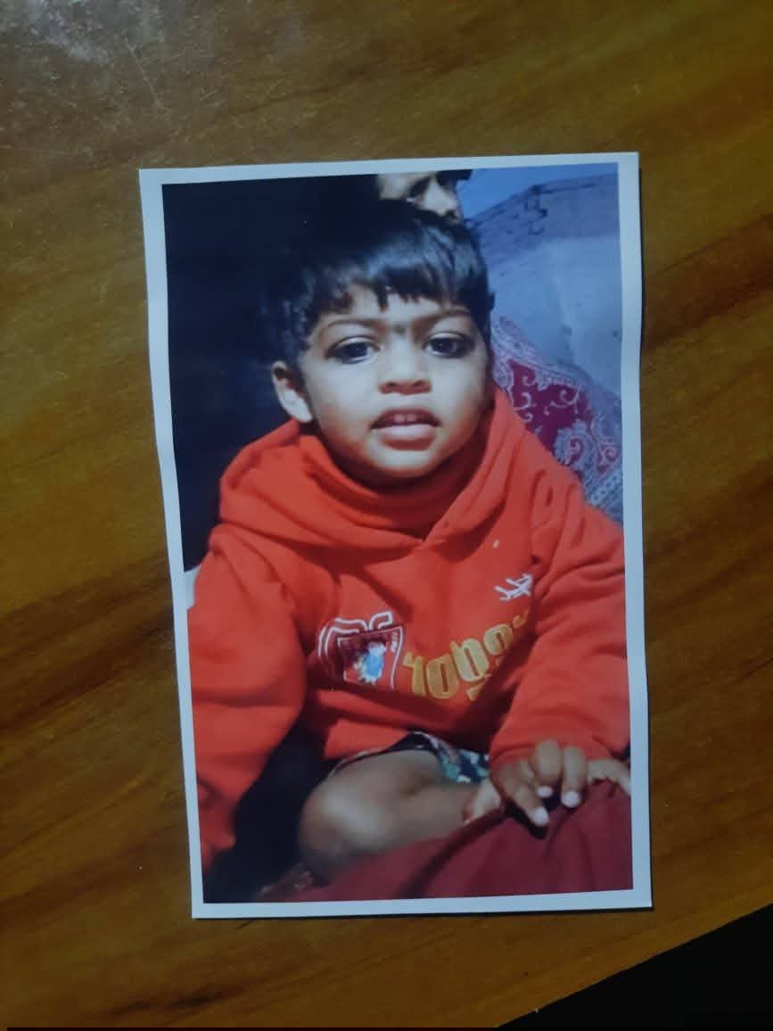 KadamaSeva's tweet photo. #Missing 
4 वर्षीय सिद्धार्थ (ग्राम गोड़ी खास, भांवरकोल, गाजीपुर) घर के बाहर खेलते समय लापता हो गया है।
संपर्क करें:  9454403444 / 9369711612
कृपया अधिक से अधिक रीपोस्ट करें।
@ghazipurpolice @Uppolice @112UttarPradesh @AdminGhazipur @Harshit64760784
#MissingChild #Ghazipur https://t.co/16aD2bpI5G