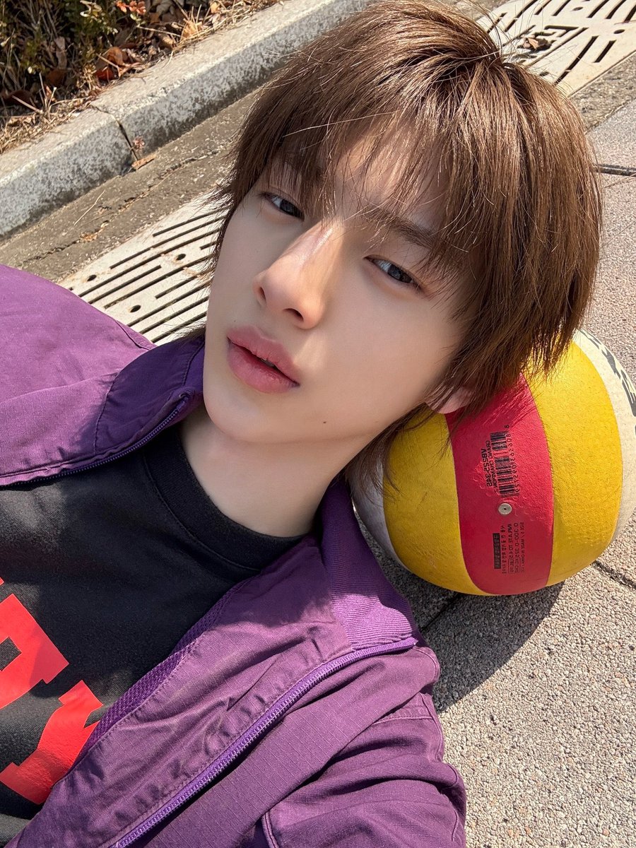 kimjuhoonface's tweet photo. #JUHOON #주훈 https://t.co/yIcOD1N9kN