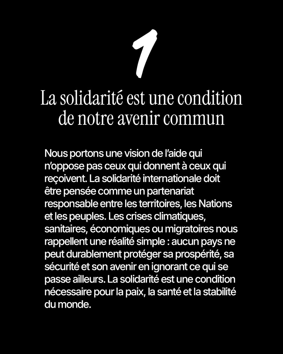 coordinationsud's tweet photo. ✊ À quoi ressemble une France qui choisit la solidarité plutôt que le repli ?

Notre manifeste rassemble 8 principes pour construire un avenir commun dans un monde interdépendant.  

Signez le manifeste, rejoignez le mouvement de 200 associations ! 👇   https://t.co/Cwc6mhYt2T 
#lefildenotreavenir