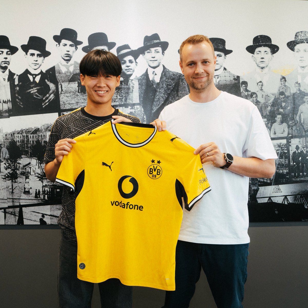 DeadlineDayLive's tweet photo. 📝 𝗗𝗘𝗔𝗟 𝗗𝗢𝗡𝗘: Borussia Dortmund have signed Japan U19 international Takato Yamamoto.

The 18-year-old Japanese player joins on a 1-year loan from Japanese first-division club Gamba Osaka.

(Source: @BVB) https://t.co/Lva2NbLIep