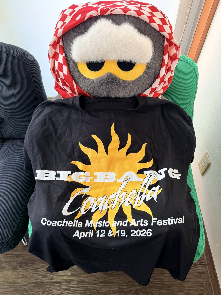 hhs_inizio's tweet photo. コーチェラBIGBANGキャップとTシャツやっと届いたー✨
バックプリントめちゃかっこいい!
#Coachella2026
#BIGBANG
#GDragon
#SOL
#DLITE https://t.co/GUj8OhT0wT
