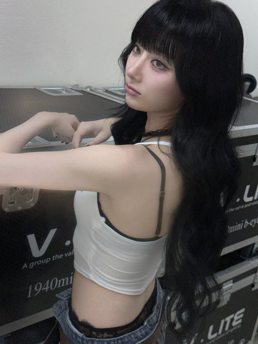 PRIMROSE_AO's tweet photo. 심플리👻

#PRIMROSE #COSMIC
#NAHYUN #나현 https://t.co/YMWoOl7bcH