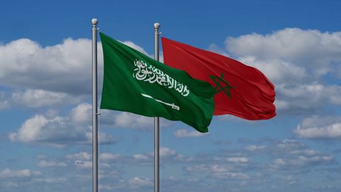 AJELNEWS24's tweet photo. عاجل 🔴 

المملكة العربية السعودية تدين وتستنكر بأشد العبارات المخططات الإرهابية التي كانت تستهدف المساس بالنظام العام وأمن الأشخاص في المغرب.

وفي التفاصيل :

👇👇

أعربت وزارة الخارجية عن إدانة المملكة العربية السعودية واستنكارها بأشد العبارات للمخططات الإرهابية التي كانت تستهدف المساس بالنظام العام وأمن الأشخاص والممتلكات في المملكة المغربية الشقيقة.

 وأكدت المملكة تضامنها مع المغرب حكومةً وشعبًا، ورفضها التام لجميع أشكال الإرهاب والتطرف، ومحاولات زعزعة أمن واستقرار المغرب وشعبه الشقيق.

 وأشادت المملكة بجهود وكفاءة الأجهزة الأمنية المغربية في حماية الأمن وسرعة إحباط المخططات الإرهابية الجبانة، متمنيةً دوام الأمن والاستقرار والازدهار للمغرب وشعبه الشقيق.