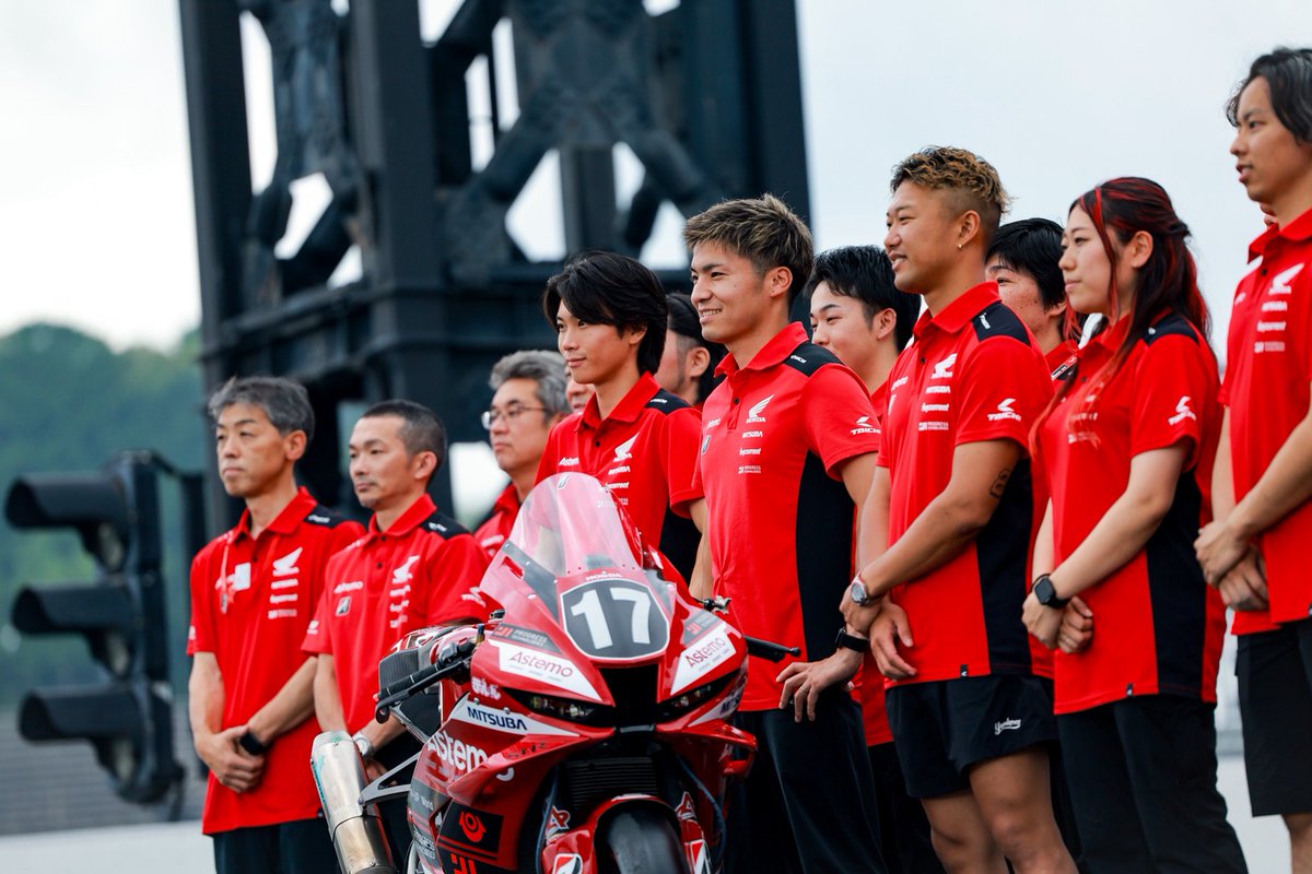 shin1_1207's tweet photo. ２０２６年鈴鹿８耐　EWC  予選P7  決勝P15
序盤のアクシデントによりトップグループから脱落。
２０分で修復し早いピットワークとトップと変わらないライダー３人の走りで追い上げ完走。
今年こそはと準備しチームとして好調だった為、昨年以上に悔しい結果となりました。
また来年の８耐に向けこれから準備して参ります。
ご支援頂いた関係者の皆様、最後までご声援頂いたファンの皆様ありがとうございました。