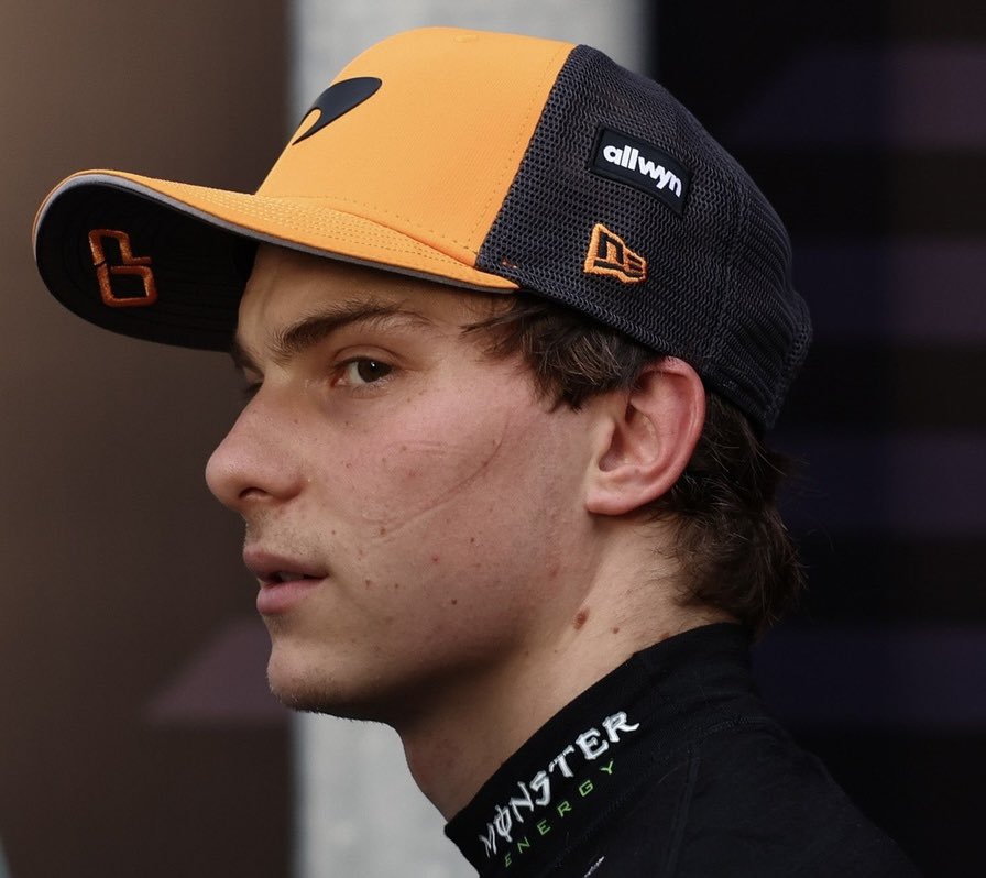 oJamesF1's tweet photo. 🚨 Oscar Piastri’s current McLaren contract reportedly includes a release clause that could become active around the summer break.

The clause could provide a potential pathway for the Australian driver to explore options outside of McLaren if certain conditions are met, adding further intrigue to his future amid ongoing speculation surrounding his relationship with the team.

Piastri remains under contract with McLaren, and no official decision regarding his future has been confirmed at this stage.

Any developments could have major implications for the 2027 driver market.

#F1 #BritishGP