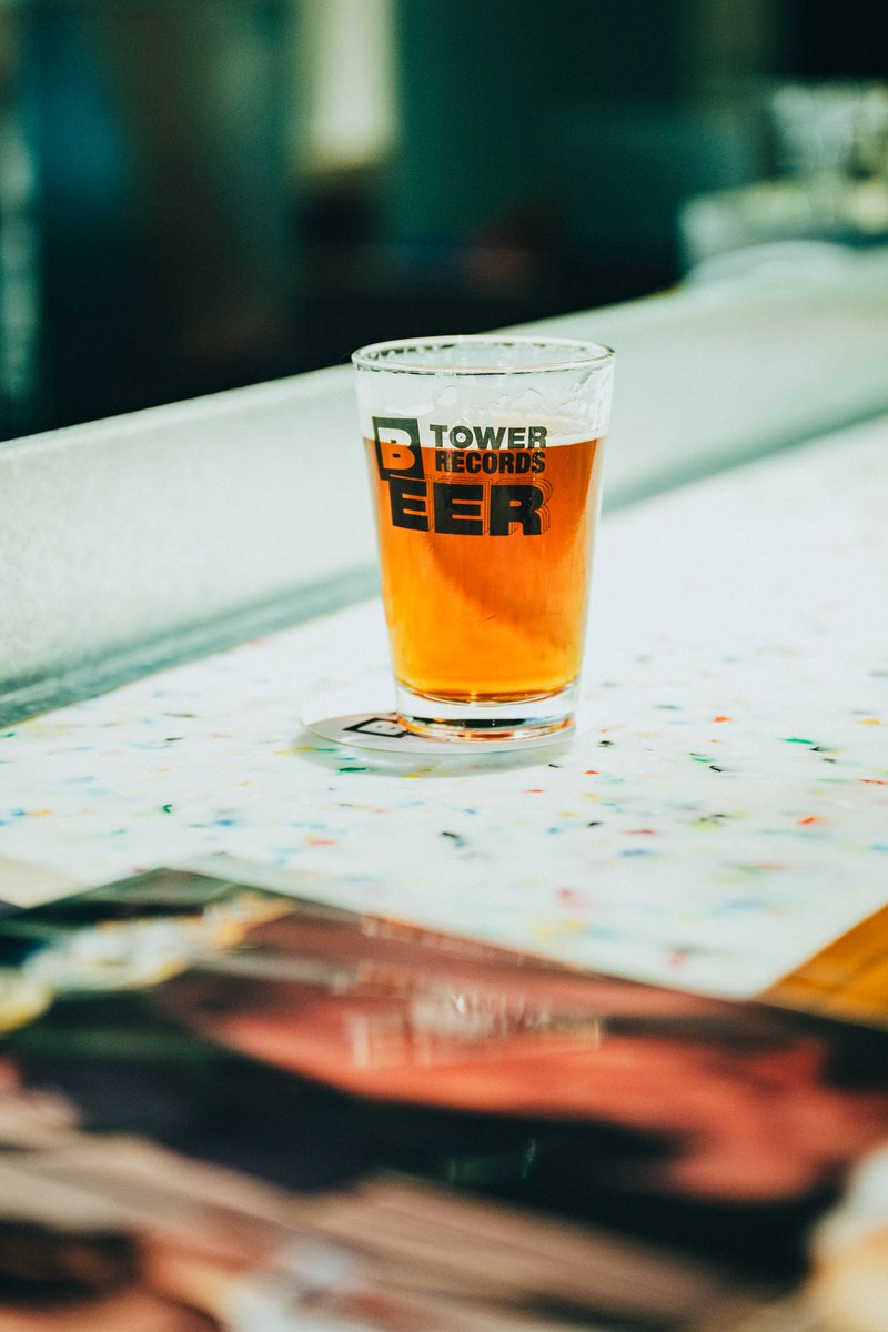 mikiki_tokyo_jp's tweet photo. 【新着記事】
冷えたビールがないなんて🍺
鈴木慶一がTOWER RECORDS BEERで呑んで語る!
お酒と音楽の関係、バーの重要性、ビールのつまみになるレコードなど
デビュー50周年のムーンライダーズがリリースする新作『e.d morrison』の最新情報も

記事はこちら👉https://t.co/FR1O8Uozbs

@keiichi_suzuki @moonriders_net @TRC_beerShibuya @TOWER_Shibuya @towervinyl @NipponColumbia