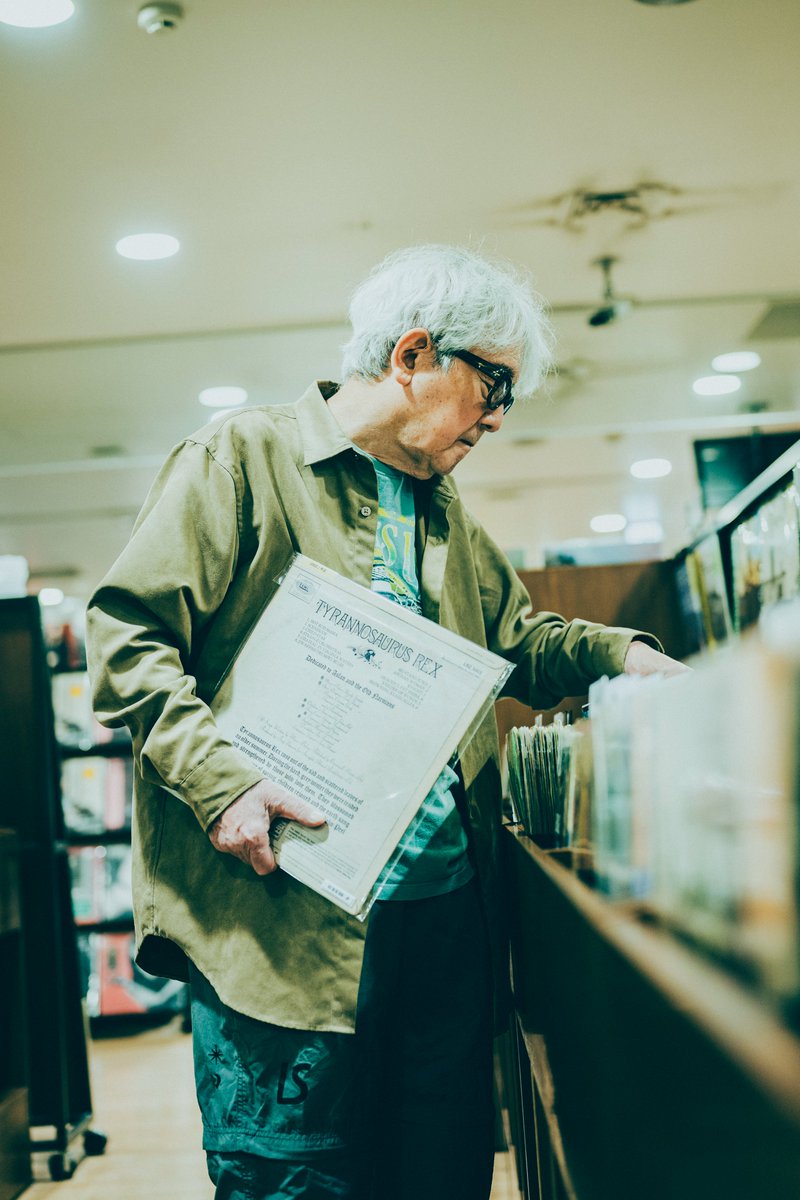 mikiki_tokyo_jp's tweet photo. 【新着記事】
冷えたビールがないなんて🍺
鈴木慶一がTOWER RECORDS BEERで呑んで語る!
お酒と音楽の関係、バーの重要性、ビールのつまみになるレコードなど
デビュー50周年のムーンライダーズがリリースする新作『e.d morrison』の最新情報も

記事はこちら👉https://t.co/FR1O8Uozbs

@keiichi_suzuki @moonriders_net @TRC_beerShibuya @TOWER_Shibuya @towervinyl @NipponColumbia