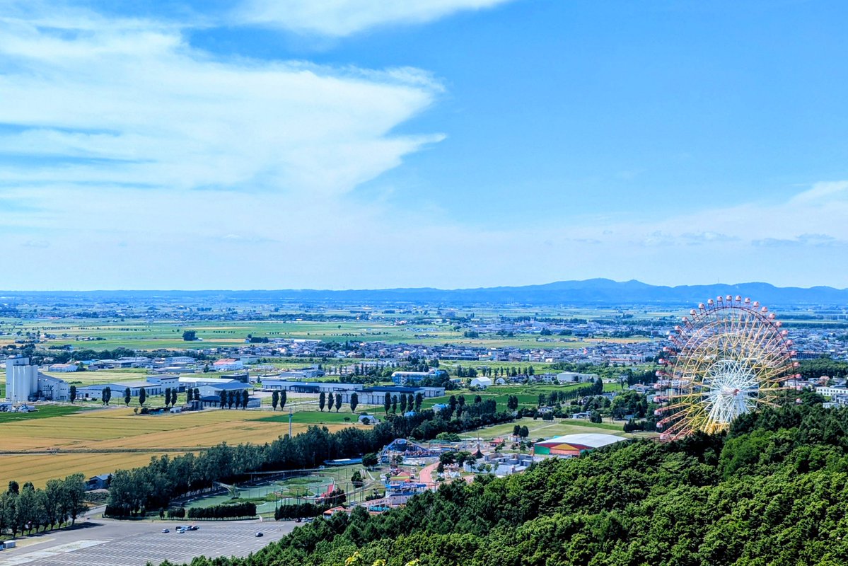 ezonorax's tweet photo. 今日も良き天気☀
土日は遠出したいげと天気悪そうだ😭
奇跡パターンで土日晴れないかな🙄
#見晴台
#北海道
#キリトリセカイ
#岩見沢市
 #晴れ乞いの儀式でもするか https://t.co/zOMROPTROQ