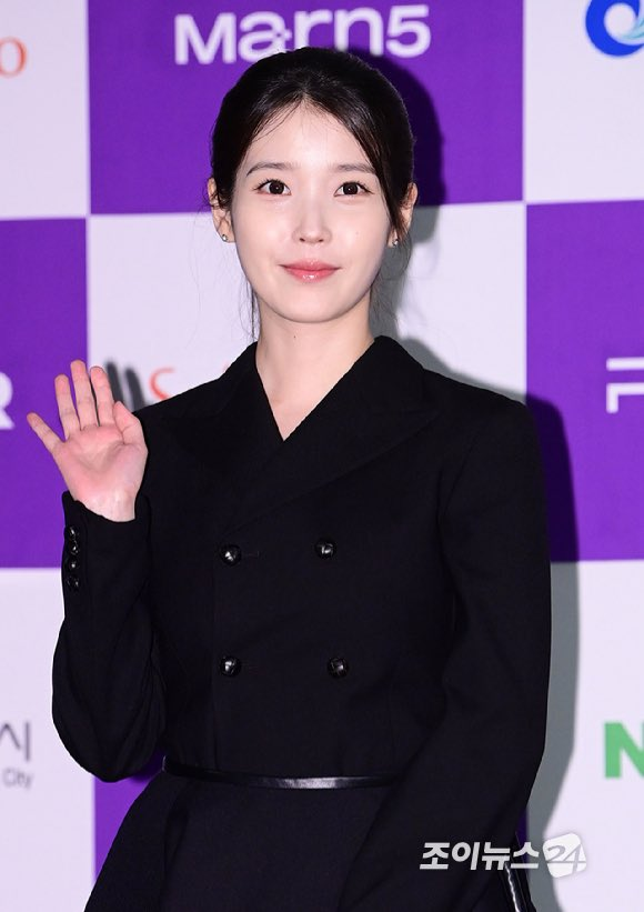 165daily's tweet photo. “i want to work several times more than i have over the past 20 years while taking good care of my health", "i think people who stay consistent are the coolest, i want to become someone who is consistent”

YOU'VE ALREADY BECOME THAT COOL PERSON JINGNI

https://t.co/49jBuhINK7 https://t.co/6zyQCwxKTZ