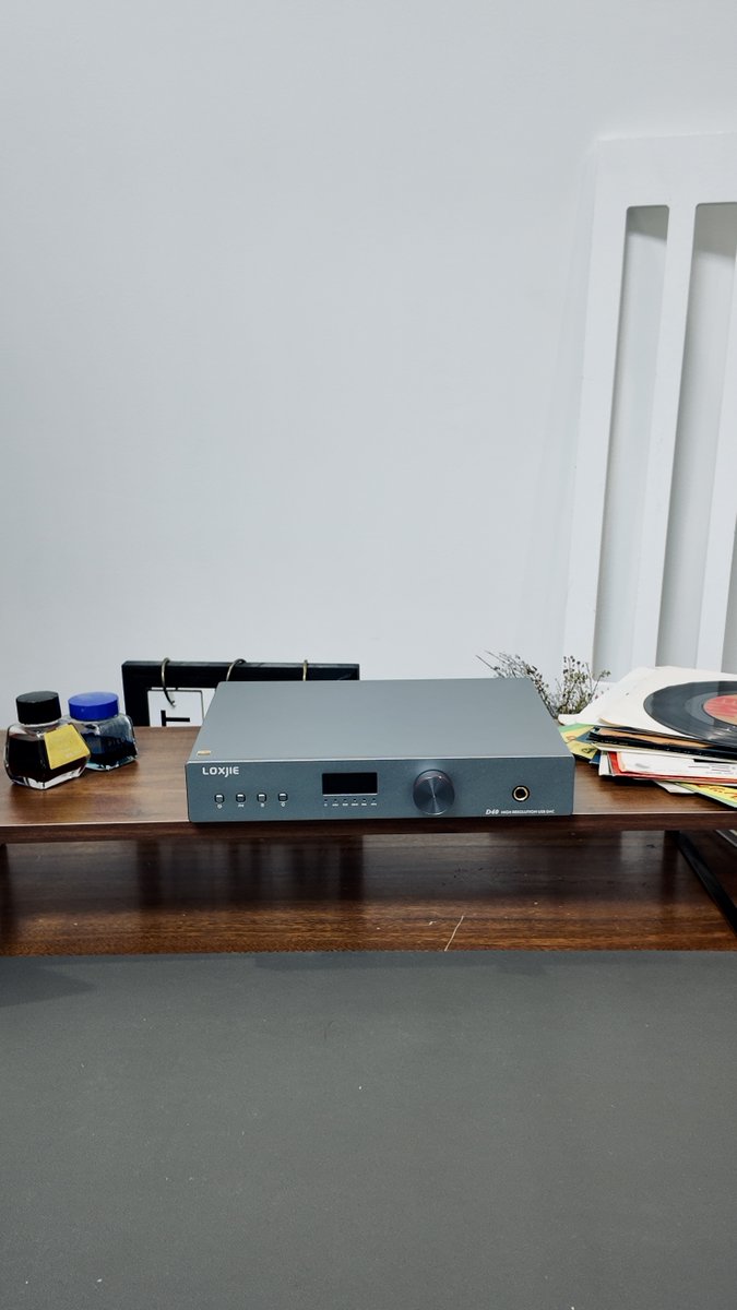 loxjie's tweet photo. 🎧 Sit back. Relax. Press play.
D40.

🛍️BUY HERE:
https://t.co/mw0KS1z5SN https://t.co/cVqdSc4w9Q