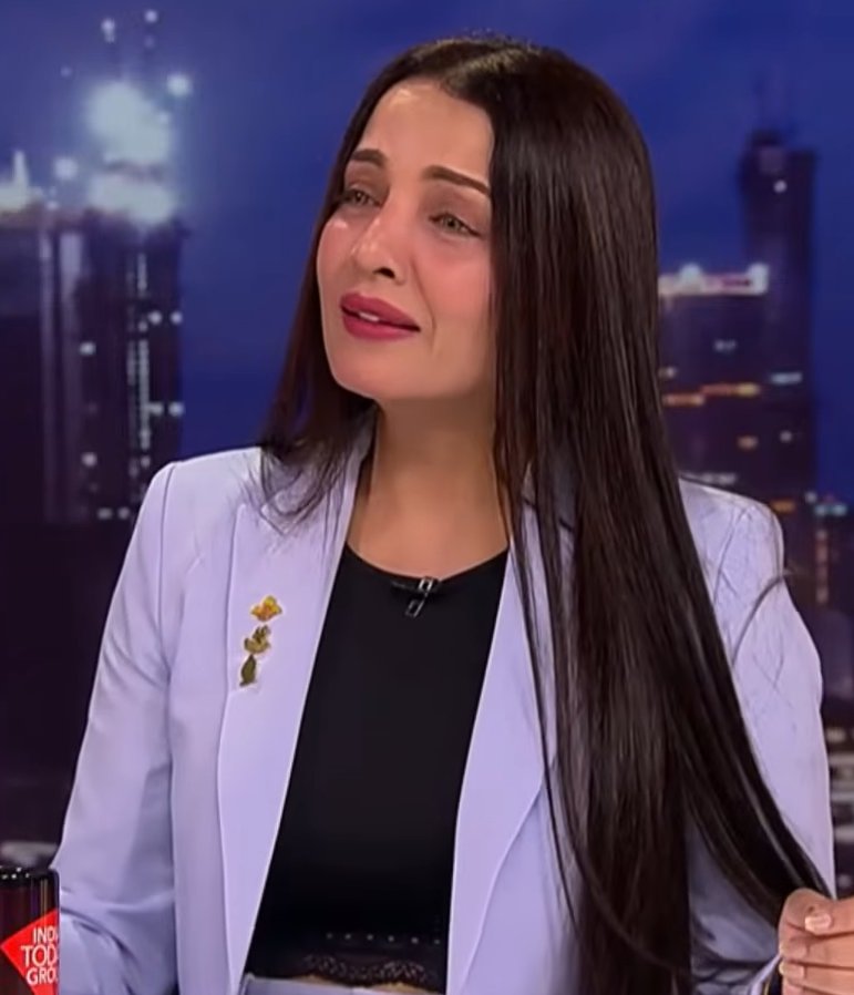 NalinisKitchen's tweet photo. In a recent interview, Celina Jaitly shared the importance of being financially independent.

Celina Jaitly:
“I was in an abusive marriage. When I received the divorce notice, I simply told them that I didn't want anything from him. I just wanted my assets back. I wanted my money back, whatever I had invested, and joint custody of the child.

I was made to transfer my property worth ₹20 crore. I had no access to my own money or any of my premarital assets.

I was already an established star when I married him, and he was a marketing director in Dubai. I didn't marry a multimillionaire.

People believe actresses only marry sportsmen or wealthy millionaires. That's not true.

I would recommend this to girls: if you have assets of your own, please sign a prenup before getting married. Keep your assets separate. Always. Because, in the end, it all came down to assets.

All the love, all the care, all the promises of togetherness, the children, the deaths, the births, everything came down to assets at the end of the day. And that is my biggest heartbreak.”