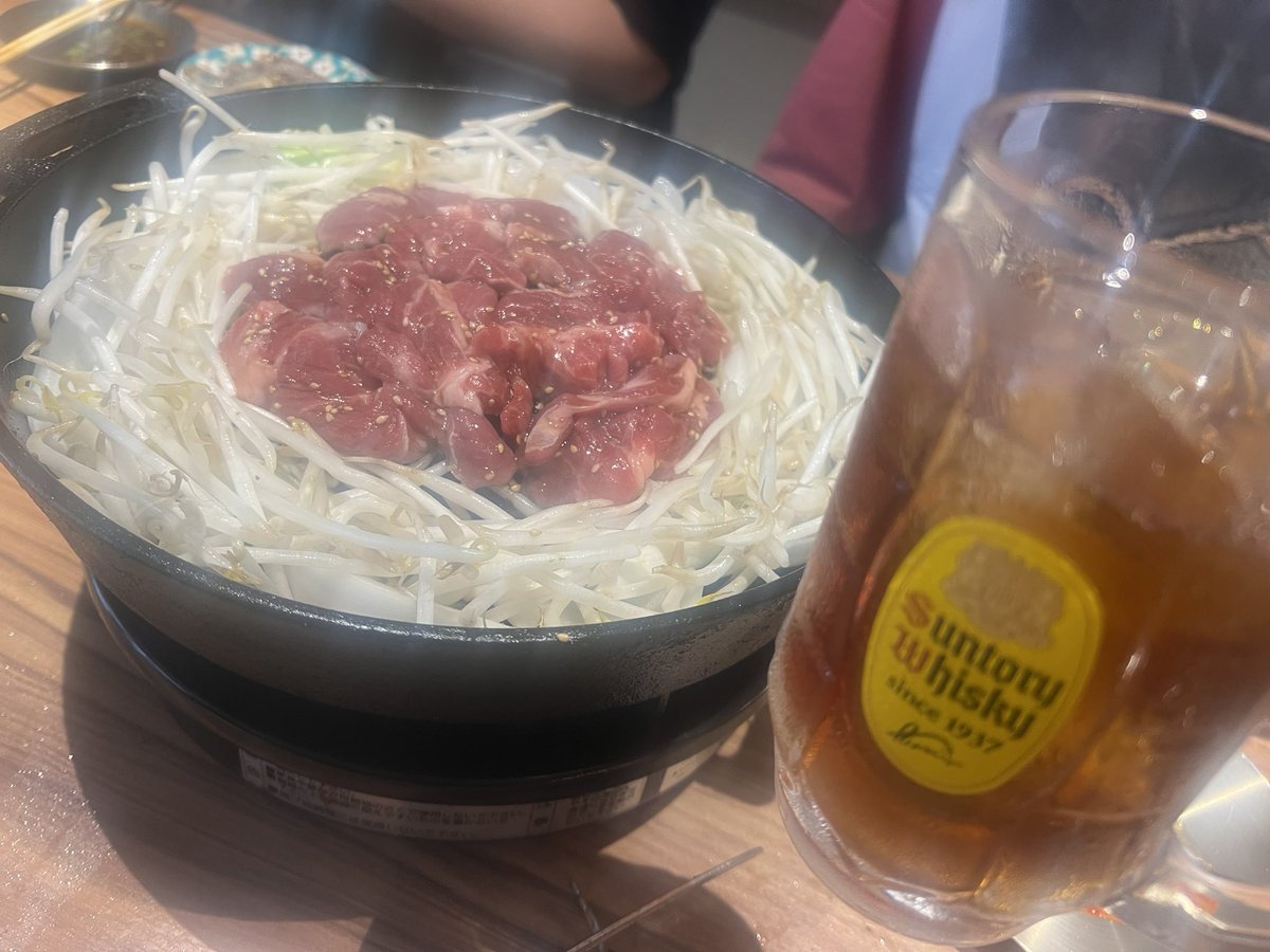 kanto006's tweet photo. 午前中からジンギスカンで打ち上げ🚀

4人で12人前いただきました😋

https://t.co/Aw488p2ebi https://t.co/kAaeu6XsuT