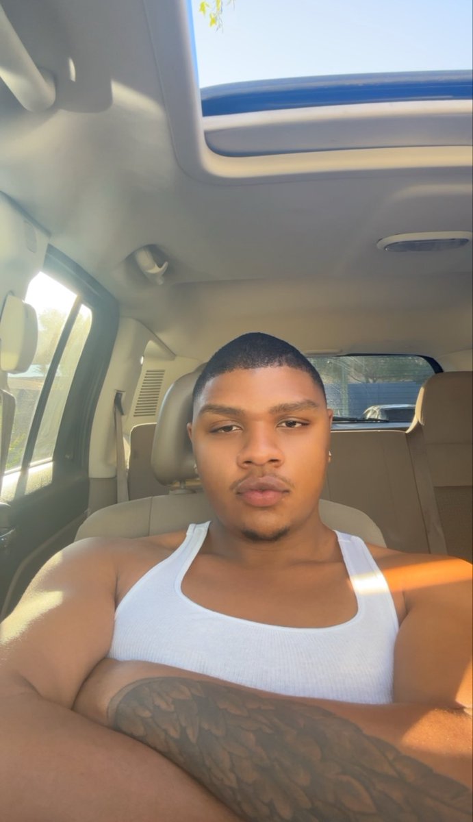 scorpiothngz's tweet photo. Summer daze☀️🫠 #mlm https://t.co/5Ha0vErw9w