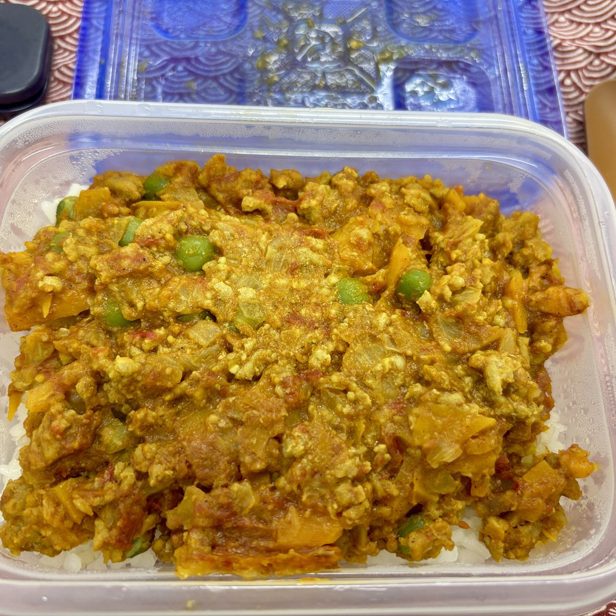 uyasang's tweet photo. 今週のお弁当はキーマカレーです。カレー粉（初めて買った）とトマト缶で好みの辛さにできました〜! https://t.co/06G6rJx4OY