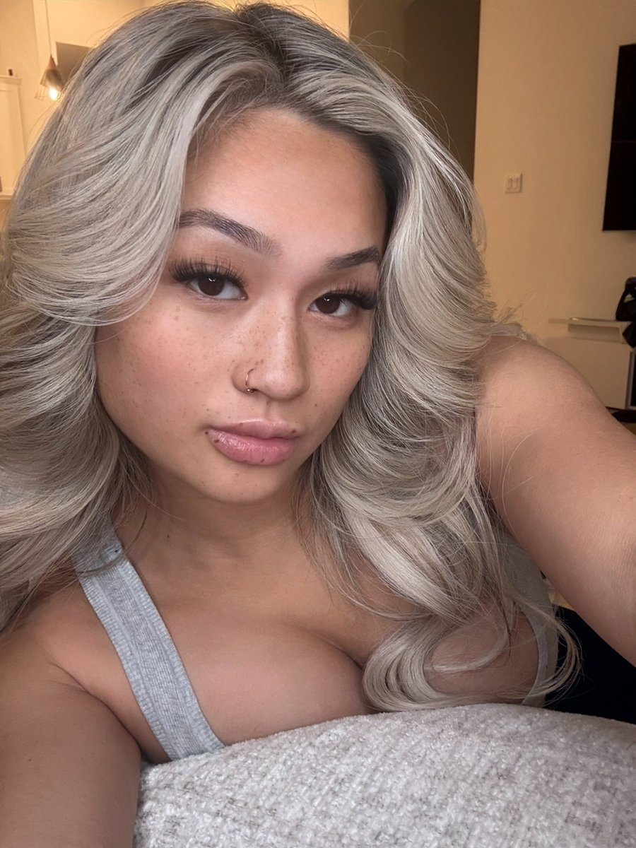TheeAikoo's tweet photo. At home bored and horny… should I masturbate? 🤭

LINK IN BIO 🥢 https://t.co/Tkhhdfh7o7