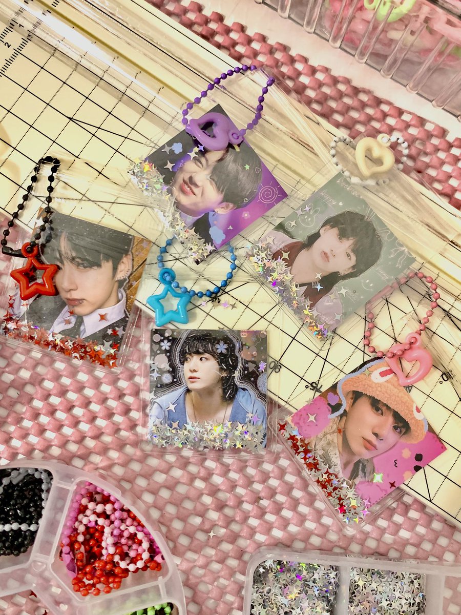 mieeera2's tweet photo. @msiakpopfans @ckstarmy guysss sape yang nak order freebies below rm1 and cute camni boleh check out ig @/thetablestudio0 https://t.co/fCuwGyLrfX