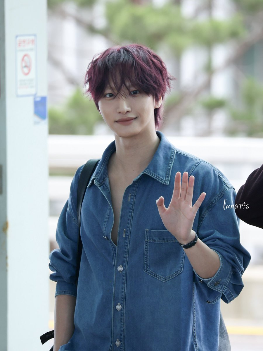 Lunaria_atz's tweet photo. 260707
#에이티즈 #성화 
#ATEEZ #SEONGHWA https://t.co/BmpMz4JbhC