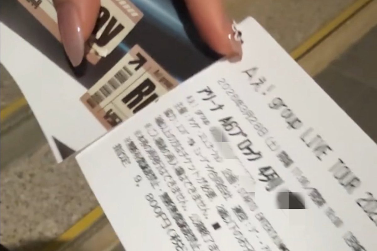mas_y28's tweet photo. なんかTLで流れてきたんやけど、
ちなみに、こういうことも起きました左右対称(笑)

@ke__nchann 誘ってくれてありがとう_____✨ https://t.co/QuGGhDLMmS