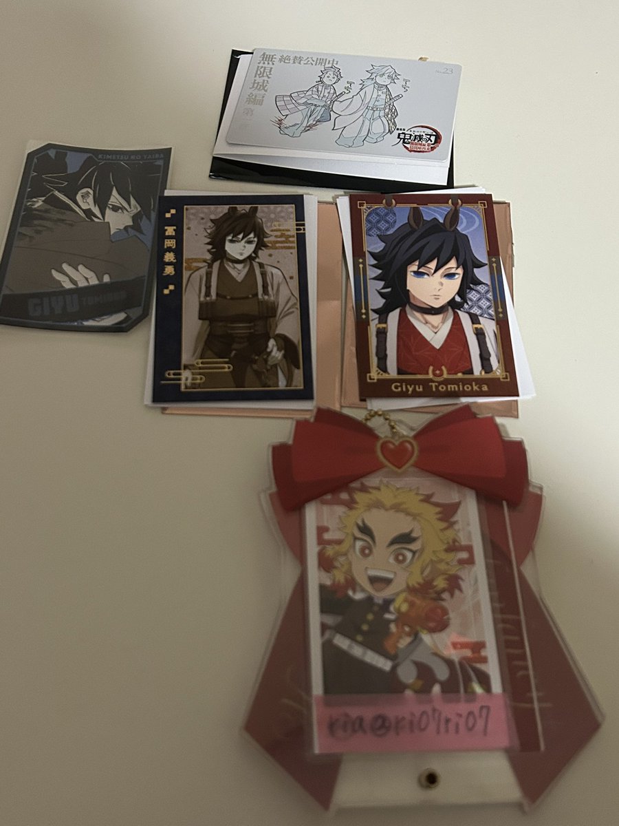 ri07ri07's tweet photo. 鬼滅の刃 アクリルスタンド他 交換

譲)画像の義勇

求)オーロラチャーム2024煉獄　他異種煉獄

午年アクスタは差額生じる場合差額精算お願いします
こちらからの分が金額少ない場合差額お支払いいたします
午年カードは2枚セットでお願いします

お気軽にお声掛けください https://t.co/h8FYRfN3Ky