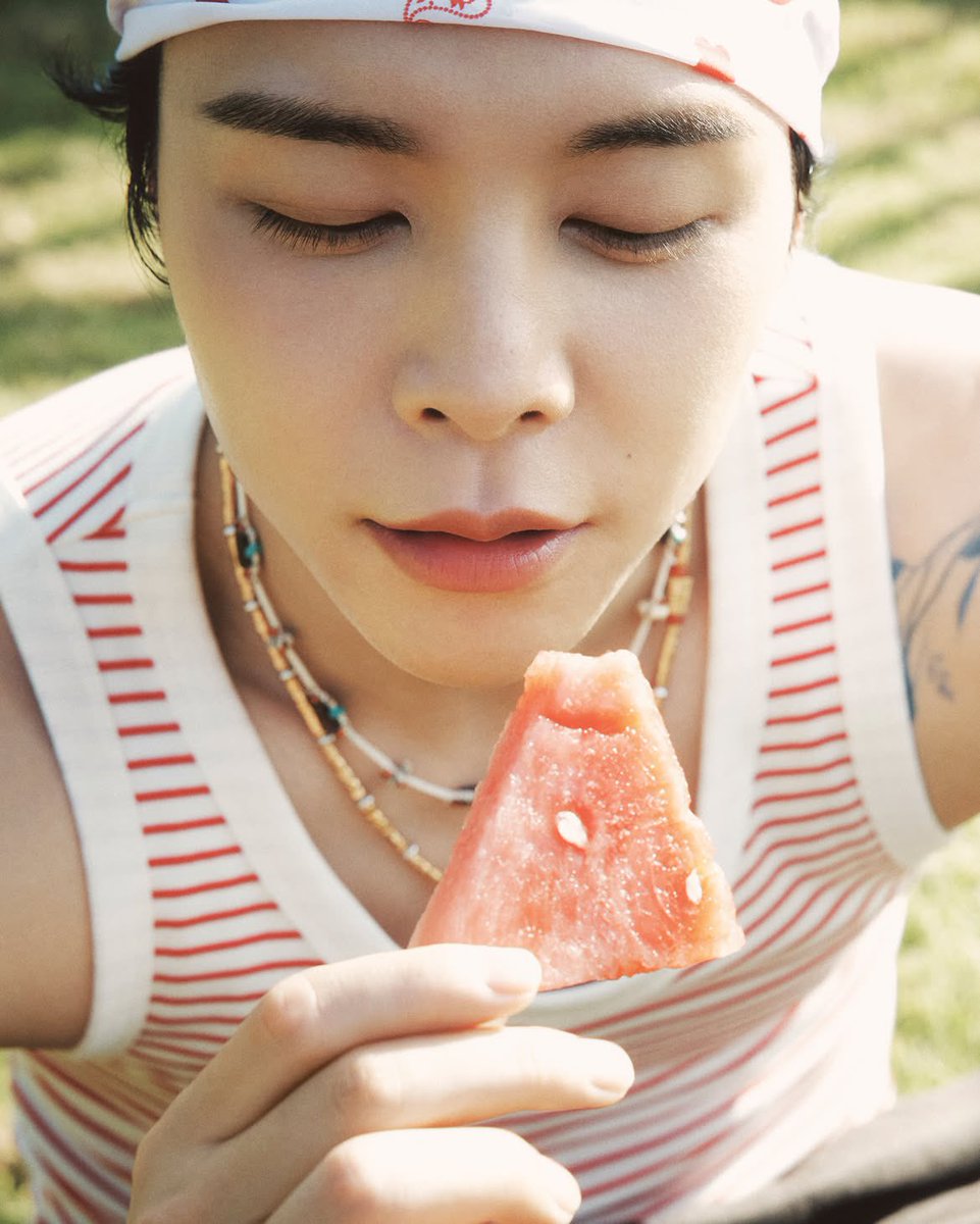 209_archive's tweet photo. “<DAZED> KOREA wholeheartedly celebrates NCT 127’s 10th anniversary. To all Czennies, the festival starts now.”

#쟈니 #JOHNNY #ジャニー #NCT127 https://t.co/uGuWb3vDgM