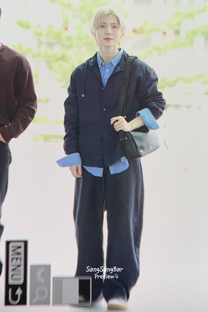 SangSangBar615's tweet photo. 260707 출국 Preview 

💙

#ATEEZ #에이티즈 #YEOSANG #강여상 #여상 https://t.co/Bw8feYcRC9