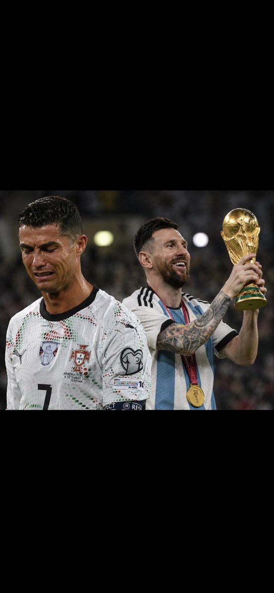 srab__srab's tweet photo. @Cristiano @selecaoportugal 😂😂😂😂😂 https://t.co/6Lvt6sZX3c