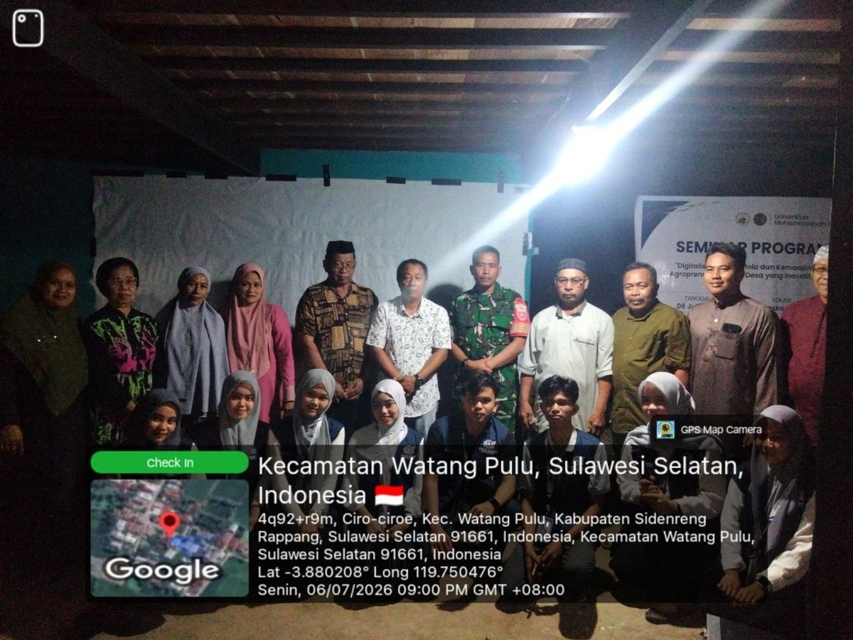 1420_sidrap's tweet photo. Babinsa Desa Cirociroe, Pelda Andi Akbar, mnghadiri seminar program kerja Kuliah Kerja Nyata Angkatan VIII Universitas Muhammadiyah Sidenreng Rappang dengan tema "Digitalisasi Tata Kelola dan Kemandirian Ekonomi Berbasis Agropreneur Menuju Desa yg Inovatif, Senin malam 06/07/2026 https://t.co/oDqO69FQW8