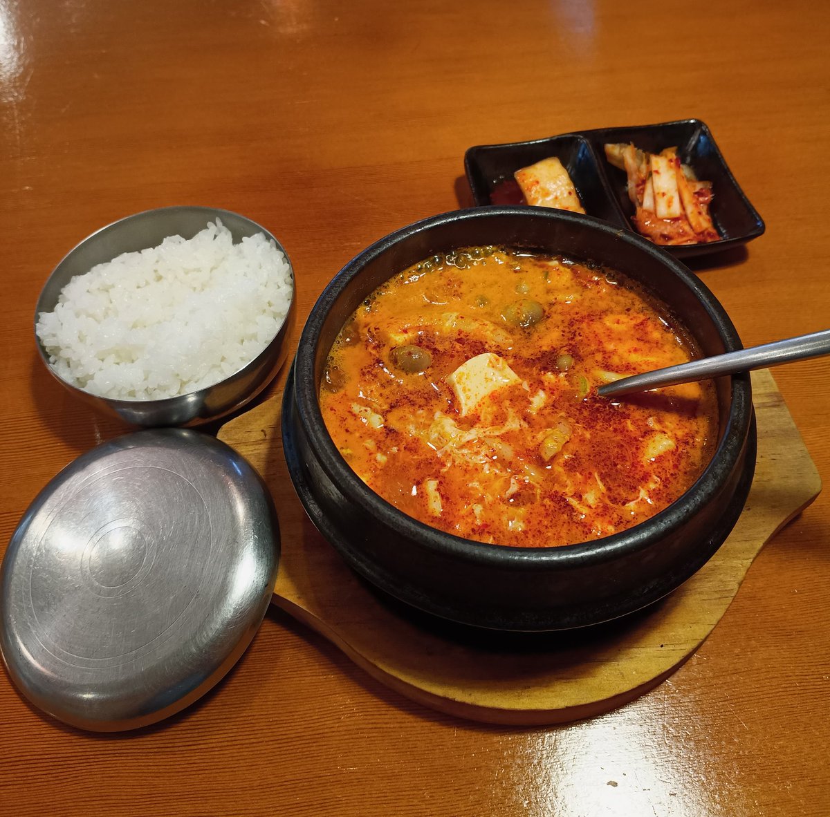 ef58_152's tweet photo. 純豆腐食べた

全国ミーティング行くの止めて韓国行こうかしらニダ https://t.co/5hFL7XaV4a