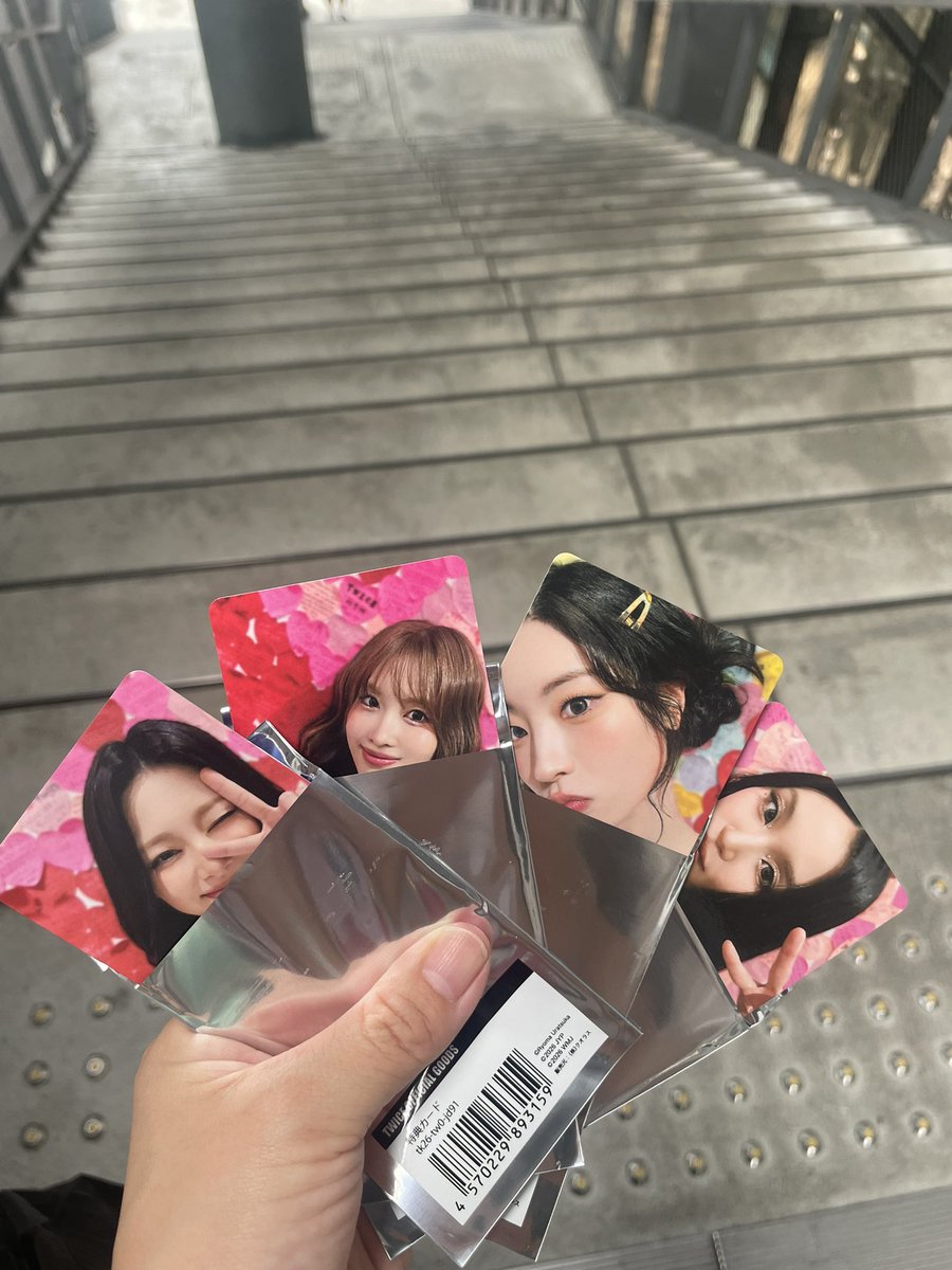 taniboku's tweet photo. そして万トレはいつもの方々だった
毎回ほぼこのメンバー
みーたんは一生私のとこには来ない・・・ https://t.co/Ez2Cs0eN5R