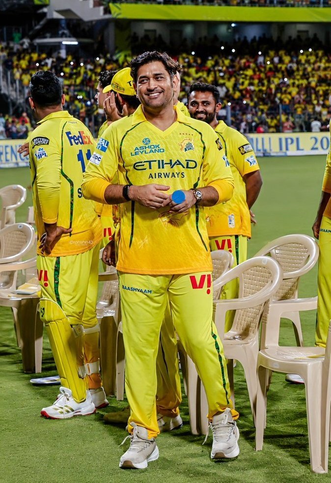 TitannnX's tweet photo. Happiest Birthday to the Greatest Ever Mahi❤️‍🔥
Words will always fall short however i describe you... Happy Birthday Idolo ❤️ 
#HappyBirthdayDhoni https://t.co/woyjmk4R3i