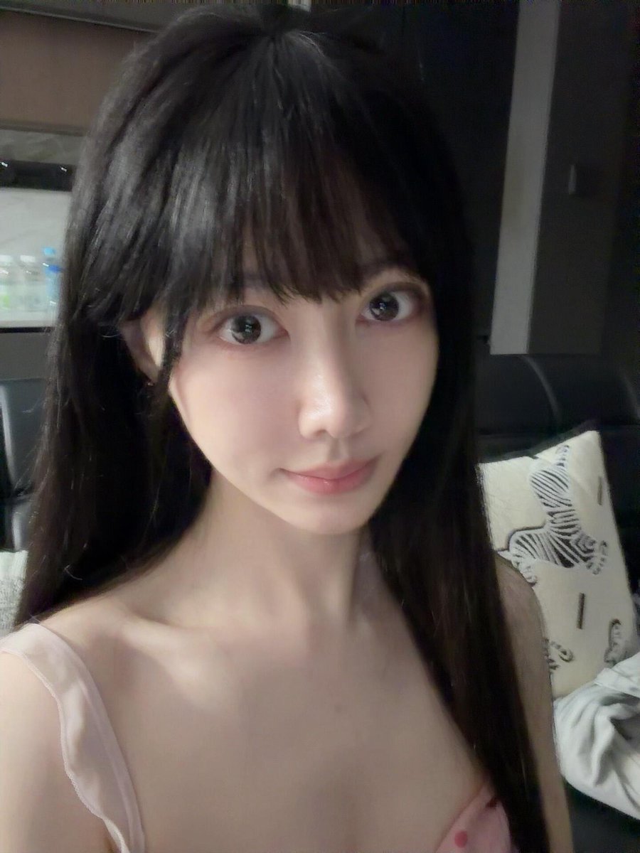 suruyi678's tweet photo. X上自由颜如玉,X上定有金龟婿~ https://t.co/jIrWAL2Xap
