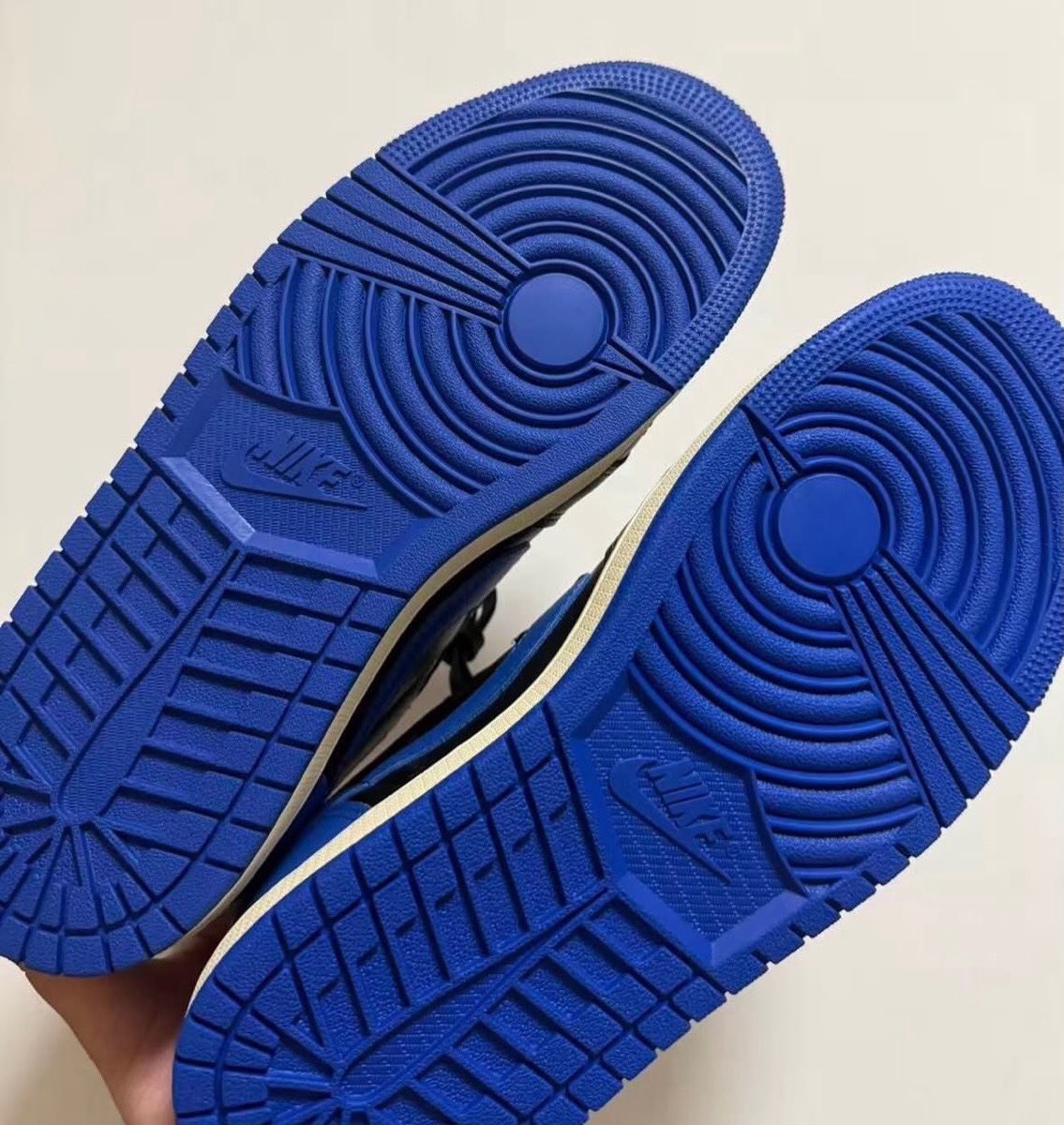uptod4te's tweet photo. Travis Scott x Nike x FRAGMENT Air Jordan 1 Low OG “Black Royal”［DM7866-014］【 ナイキ フラグメント トラヴィス・スコット AJ1 エアジョーダン1 ロー ブラック ブルー 】
https://t.co/zvyjeqLK2i https://t.co/c9vqTrNkXe