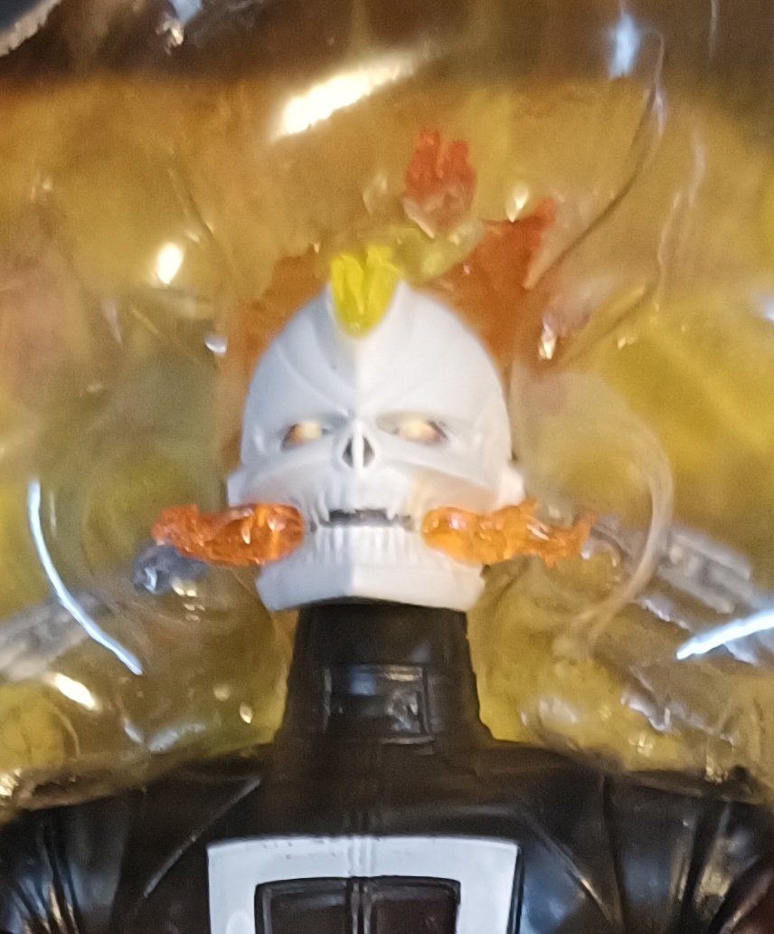 mog0729's tweet photo. ←コレを           こう→

ゴーストライダー ロビー
自分はメタリックにしたけど墨入れすれば白でも十分かっこいいと思う！ https://t.co/I2DoSJPunD