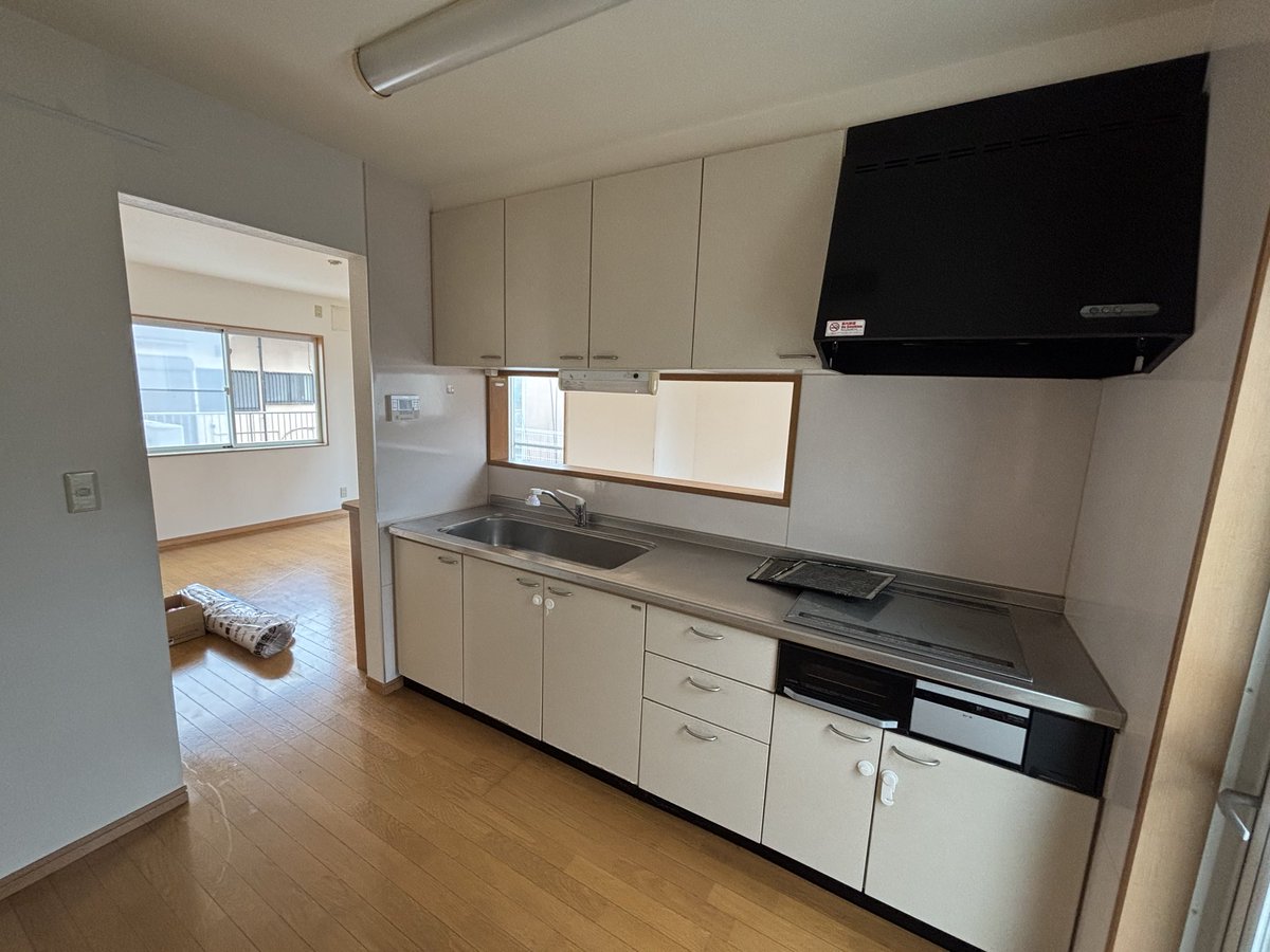 smart_co_'s tweet photo. 戸建設備入れ替えリノベーション
解体工事が始まりました。 https://t.co/DnzRiXNU9x