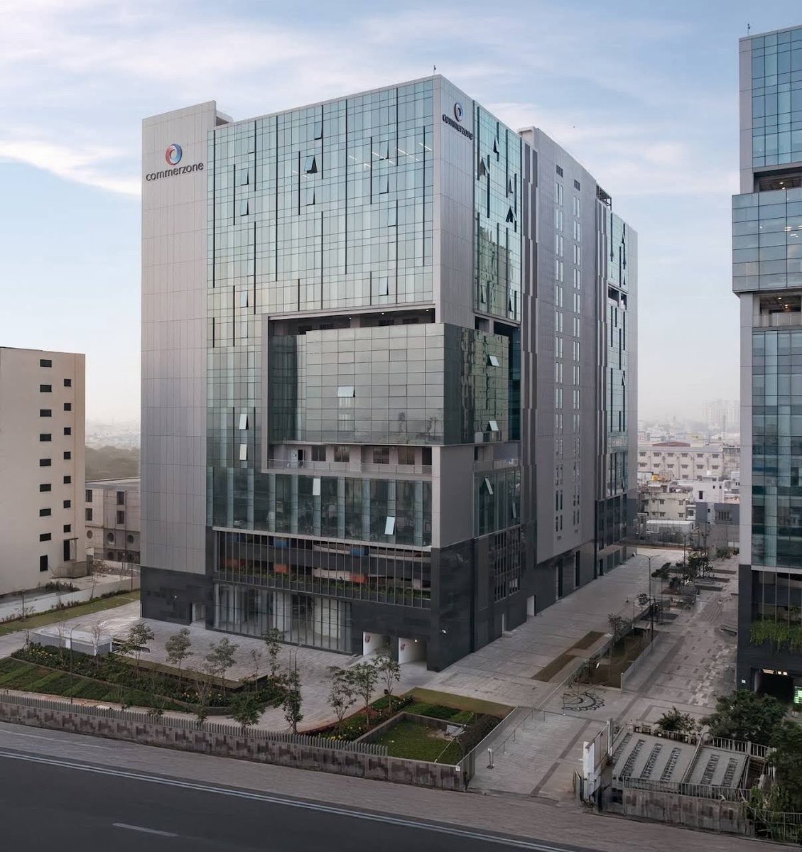 UpdatesChennai's tweet photo. Commerzone Pallikaranai IT Park- Recently acquired by Mindspace REIT!! https://t.co/3EgVBYQmfZ