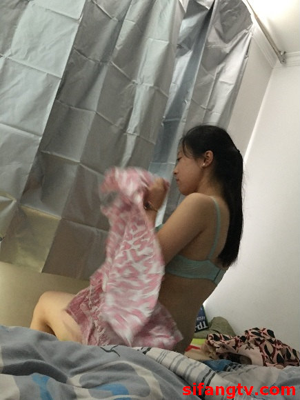 seaguniang's tweet photo. 还记得那个和你在简陋的出租房里翻云覆雨、嗯嗯啊啊的女孩吗？ https://t.co/jjzxBTnHBQ