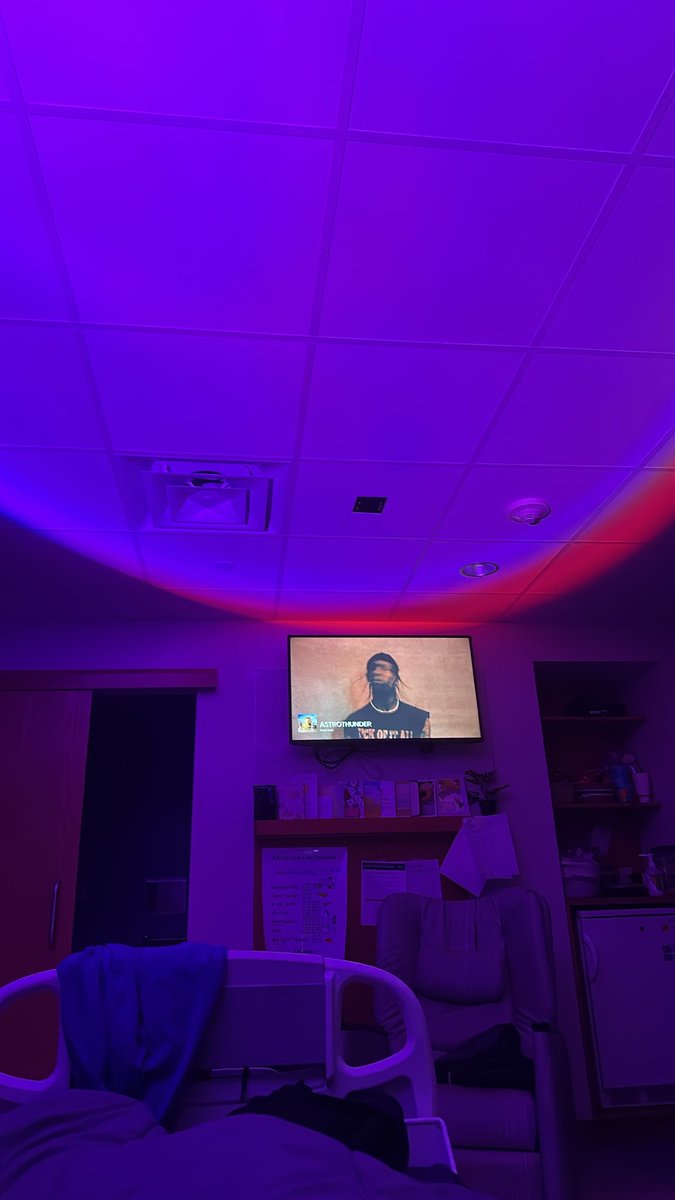 antlerantics's tweet photo. why the hospital room kinda vibey tho? https://t.co/voTjrJKW2U