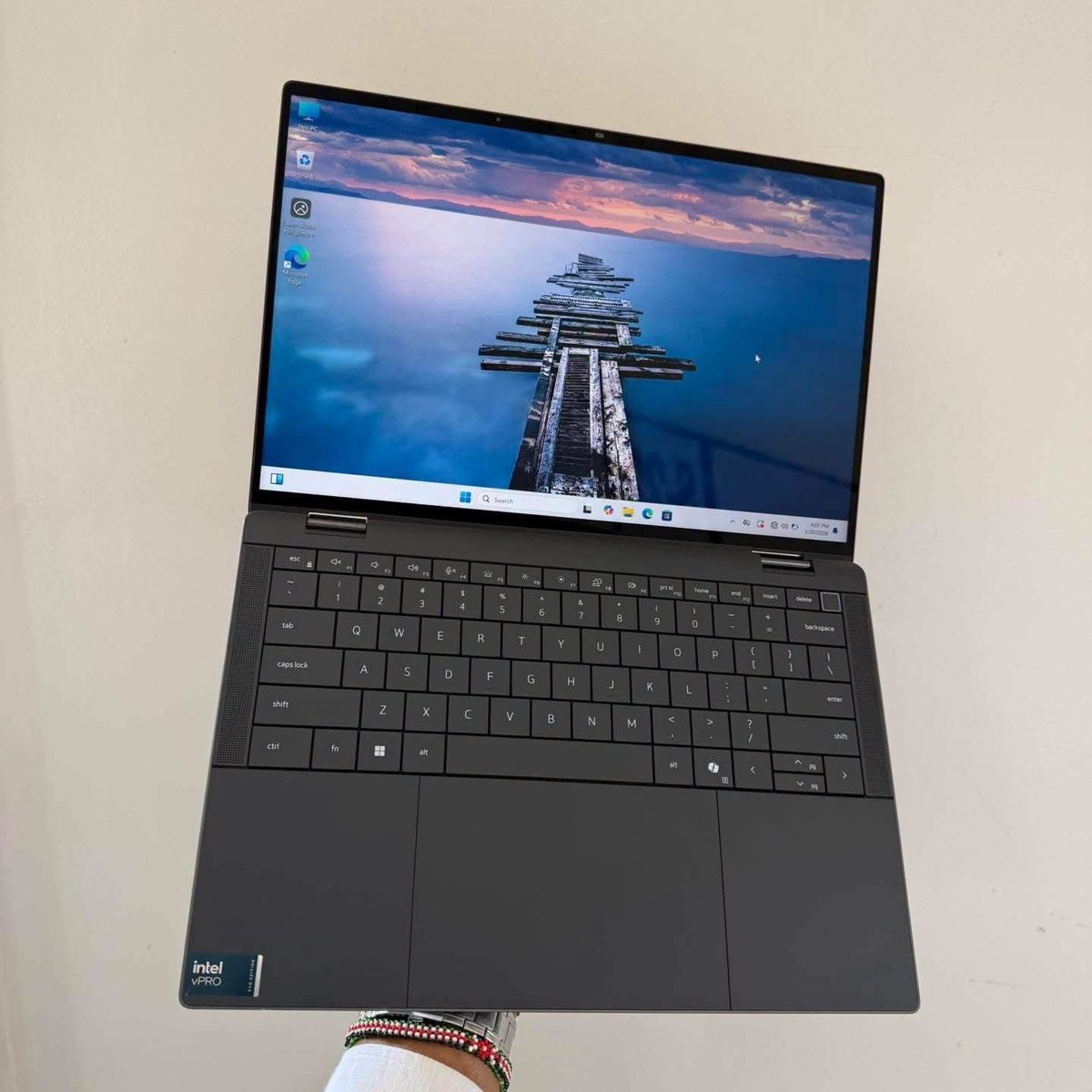 osoroKE's tweet photo. What are you selling today?

ECB Technologies undoubtedly remains the number one dealer of computer related products ranging from laptops, desktops, CPUs, monitors, phones, printers, accessories etc.

Visit us on 3rd Floor, Room T12 of Iconic Business Plaza or call 0717040531 https://t.co/SYkFLv3A5o