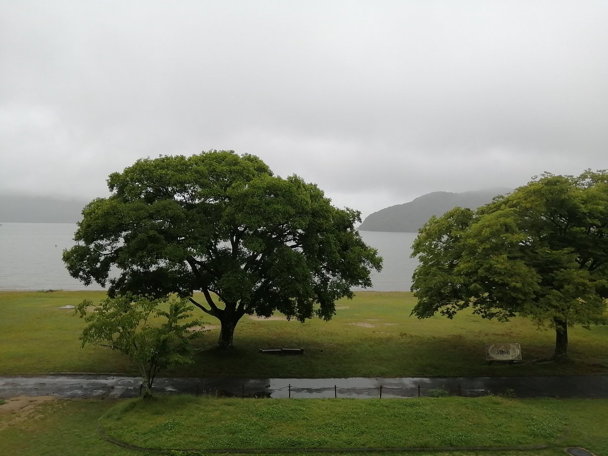 Berry__DQ10's tweet photo. 滋賀県近江八幡の琵琶湖畔に立つ温泉ホテルに遊びに行ってきました！
ホテルの夕食は近江牛の食べ放題で
お肉はすき焼き、しゃぶしゃぶ、ステーキ、肉寿司等
もちろん肉以外もありデザートも充実していました
案の定、食べ過ぎてしまいましたｗ
あいにくの雨でしたがとても楽しかったです！ https://t.co/k6R2OC31yk