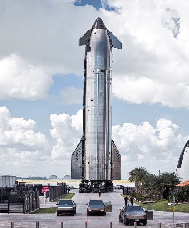 DimaZeniuk's tweet photo. Hopefully, one day SpaceX will open Starbase for tours https://t.co/Gt4tgKOkPT