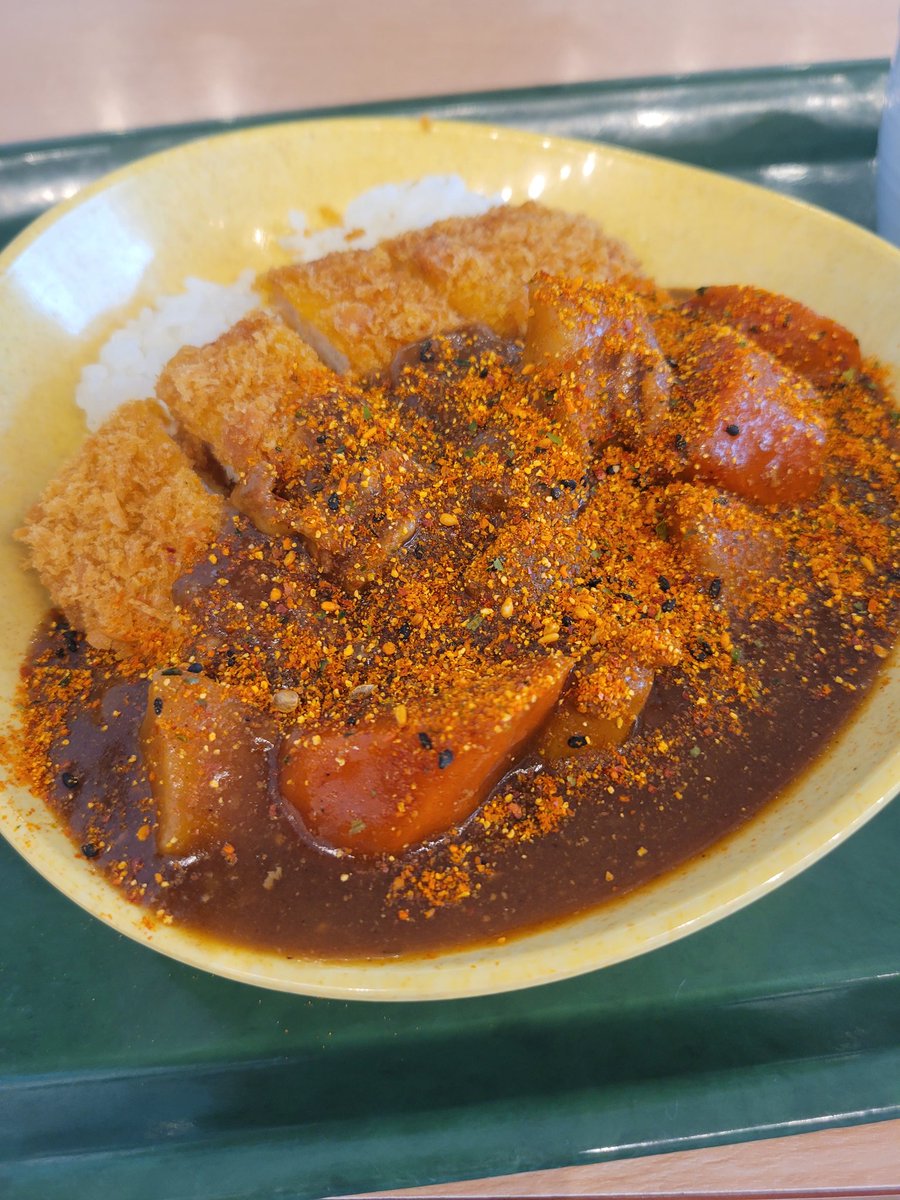 p_man005's tweet photo. いつものお昼🍛
七味の天の川風🌌(違う) https://t.co/UZ8yL2yZK3