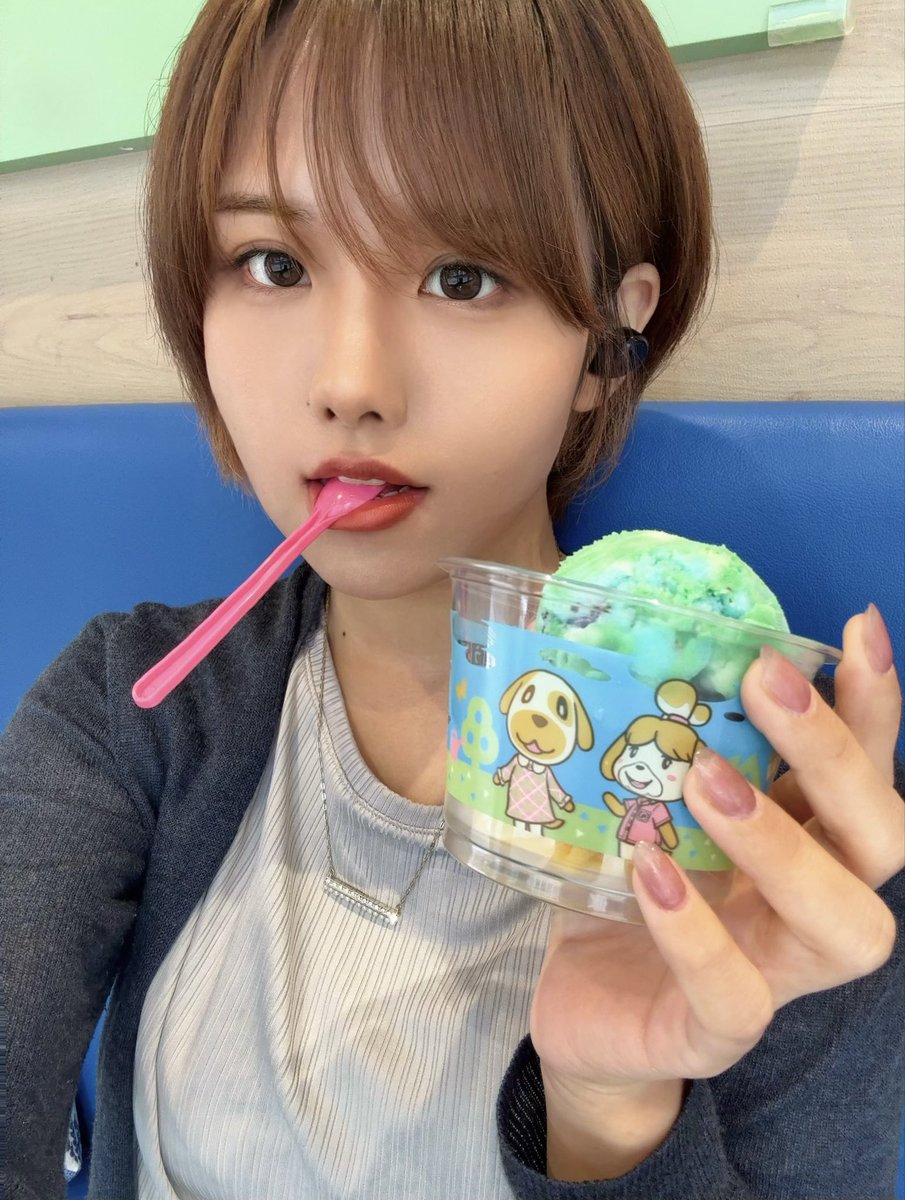 anna_cotori's tweet photo. お昼休憩にアイス🍨
 #ポートレートモデル 
 #ポートレート女子
 #被写体モデル
 #被写体 https://t.co/b17Wn6tmNx