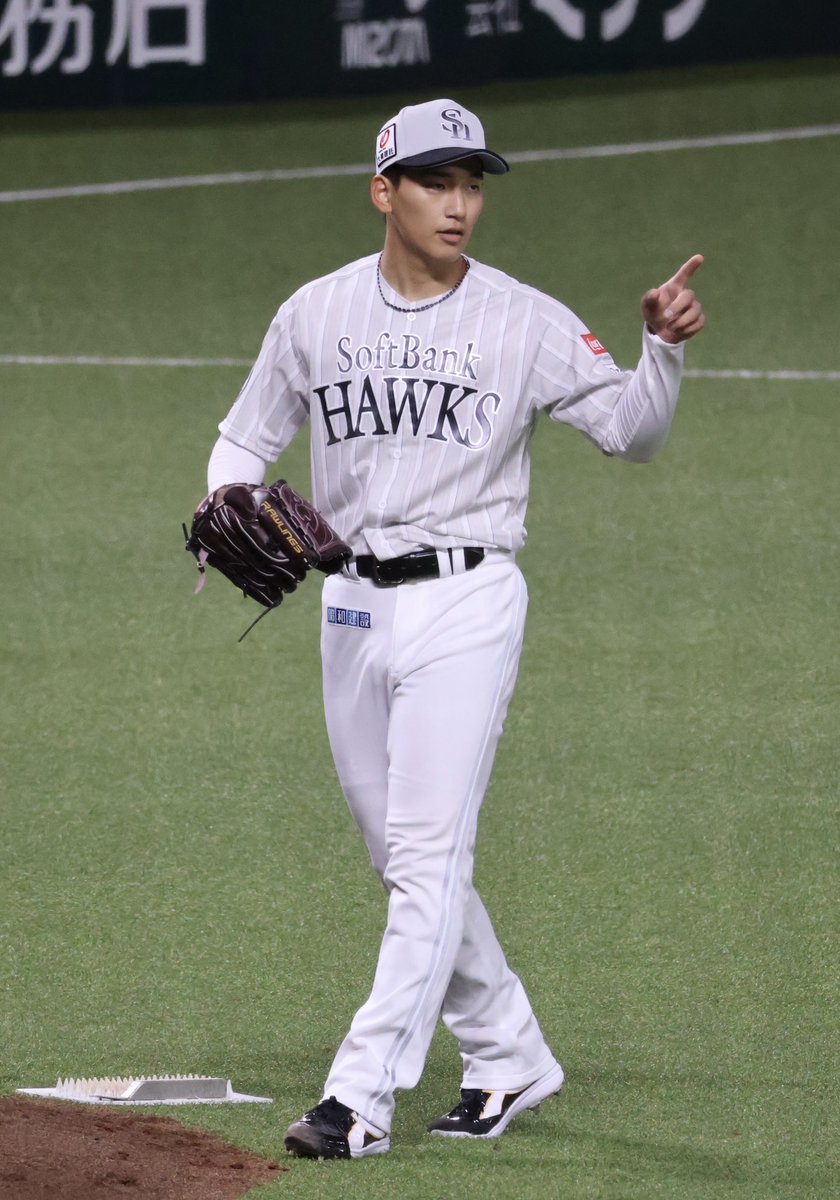 4lyug0_'s tweet photo. 7回無失点で6️⃣勝目( ᴖ ̫ᴖ )♩
 #前田悠伍  #sbhawks https://t.co/HOJz5glgyH