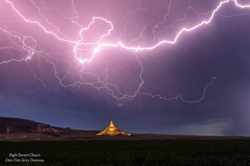 Jerry_Doremus's tweet photo. Crazy!! Amazing!! #lightning at #ChimneyRock this evening 9:16 pm July 6th 2026 #StormHour #photooftheday #Nebraska #newx https://t.co/afv9OHOYUF