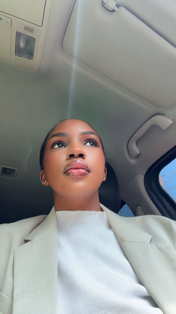 pretty faces tweet media