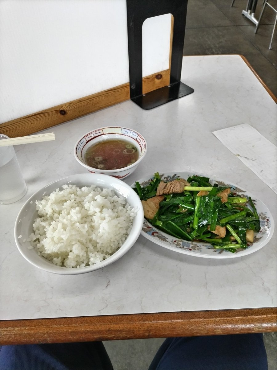 vicisd1830's tweet photo. 今日は和歌山の街中華🥰
40年程通っているが
昨今のSNSで
大繁盛👍
今日はテッパンの
ニラ肉炒め😆
ニラレバ炒めではありません🤣 https://t.co/8qXz7TTE7q