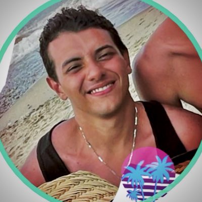 neilmau25's tweet photo. #NuevaFotoDePerfil https://t.co/1qrtmFqJfc